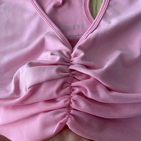 🆕Kimberly Pink Mesh Insert Rushed Sport Set L🆕 - Picture 8 of 11